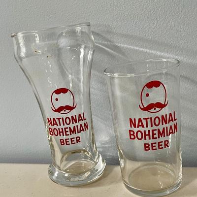 Mixed lot of 17 beer glasses