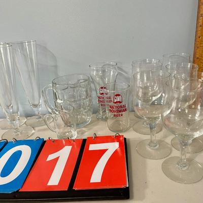 Mixed lot of 17 beer glasses