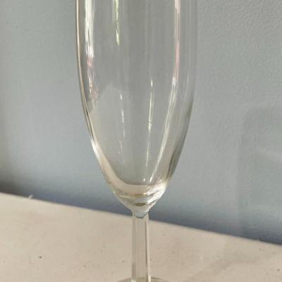 Lot of 12 champagne flutes