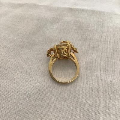 Sale Photo Thumbnail #113: Beautiful gold tone, vintage fashion ring nice with rhinestone and enamel flowers. Size 5 please see attached photos.