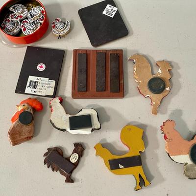 Mixed 11pc rooster magnet lot + soapdish