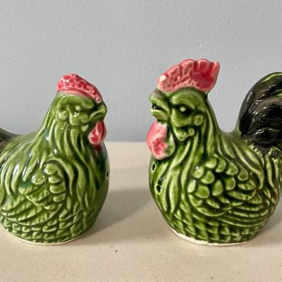 Two-pair lot of vintage ceramic rooster + hen salt & pepper shakers