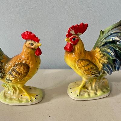 Two-pair lot of vintage ceramic rooster + hen salt & pepper shakers