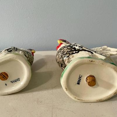 Pair of vintage ceramic rooster + hen salt & pepper shakers