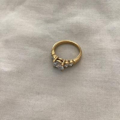 Sale Photo Thumbnail #202: Beautiful vintage gold tone ring with rhinestones. Please see attached photos. size 7
