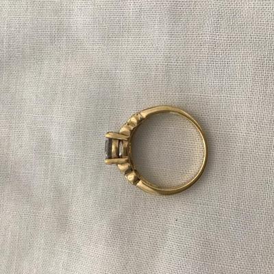 Sale Photo Thumbnail #201: Beautiful vintage gold tone ring with rhinestones. Please see attached photos. size 7