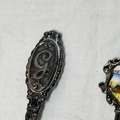 Lot 523 Collector spoons