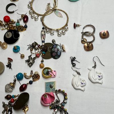 Lot 527 Lot #10 Jewelry Assorted/ Earrings