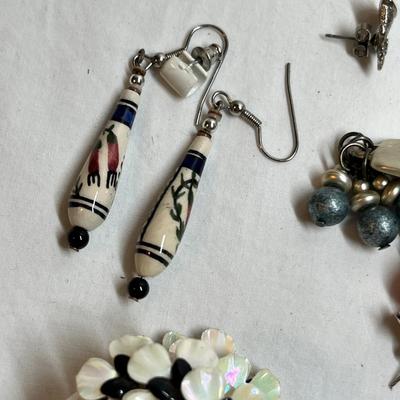 Lot 527 Lot #10 Jewelry Assorted/ Earrings