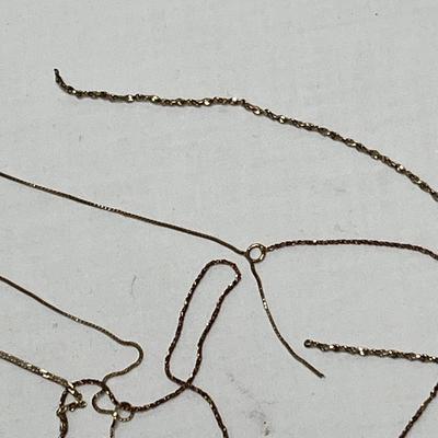 Lot 529 14K gold chains