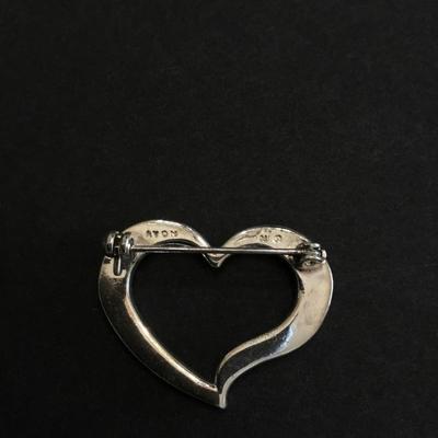 Vintage Avon patriotic, heart pin brooch