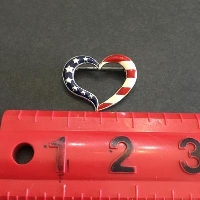 Vintage Avon patriotic, heart pin brooch