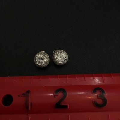 Beautiful crystal stud earrings