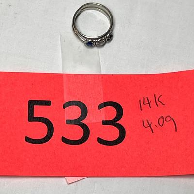 Lot 533 14K white gold mother's ring