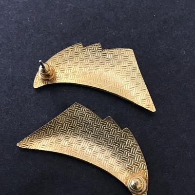 Cool vintage enamel earrings