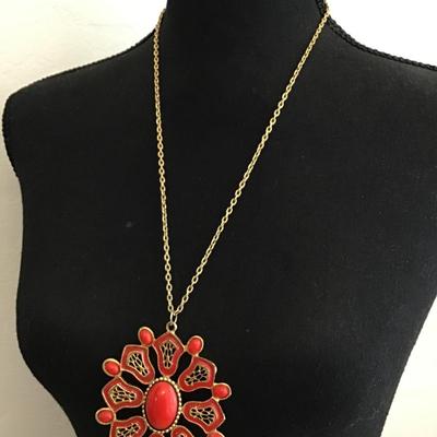 Cool vintage Statement necklace
