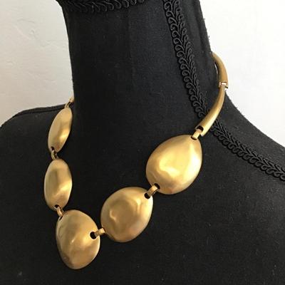 Beautiful Vintage Les Bernard pale gold brushed satin finished choker necklace