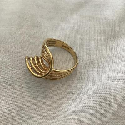 Vintage 10 karat gold plated fashion ring