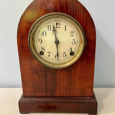 Vintage 8-day regulator cathedral mantle clock