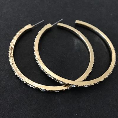 Beautiful gold tone hoop earrings rhinestone, & textured