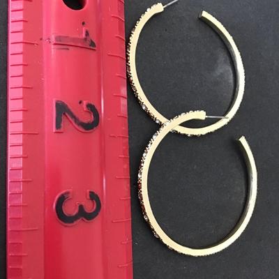 Beautiful gold tone hoop earrings rhinestone, & textured