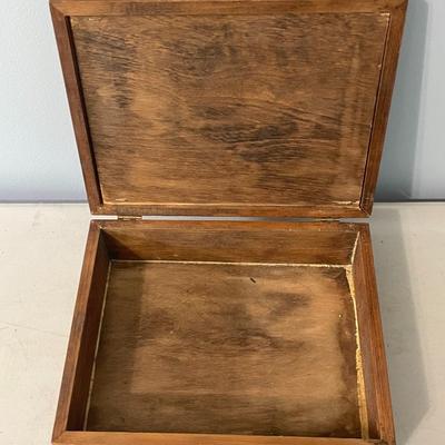 Antique wood milk pail, stringer and extras