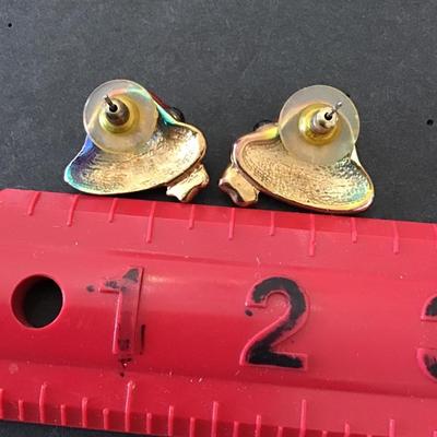 Vintage red hat stud earrings