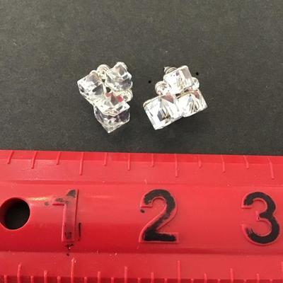 Beautiful ice cube crystal cluster stud earrings