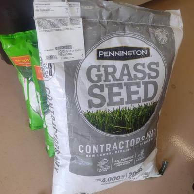 Collection of Grass and Lawn Seed, Weed Control, and Mulch (See all Pictures)