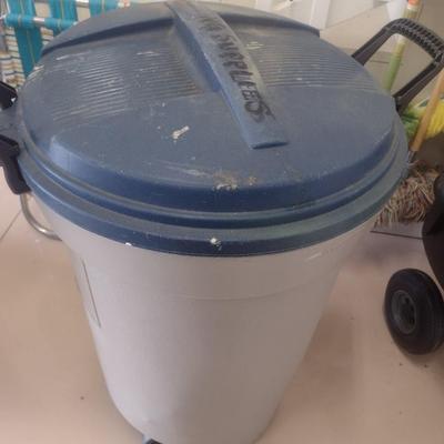 Large Collection of Paint Supplies New and Used with Roll Can