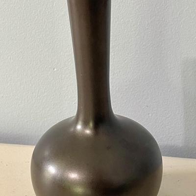 Mixed 3pc vase lot