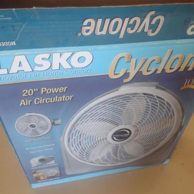 Lasko Cyclone Stationary Floor Fan Working Condition
