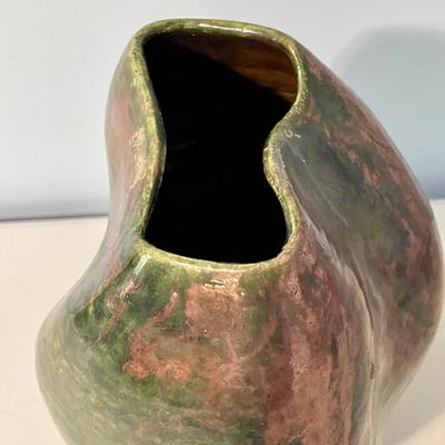 Vintage hand-thrown ripple vase by Carol Mitchell