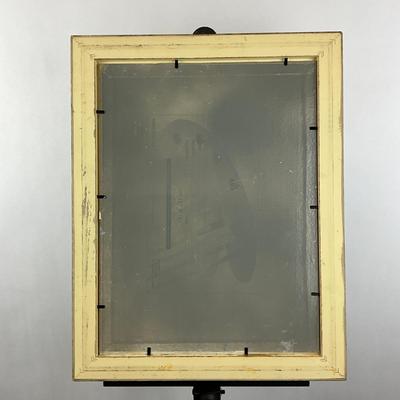 Sale Photo Thumbnail #151: Gold frame
Measures: 18.75" high x 15.75" wide