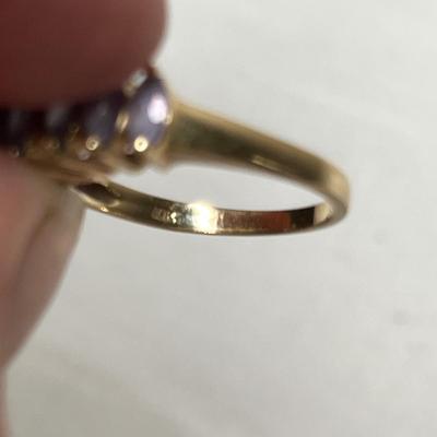Lot 535 10K yellow gold & Tanzanite Ring