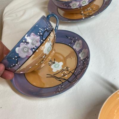 Lot 539 1920s Lusterware Grouping