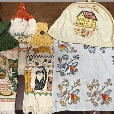 Vintage Linen Lot - toaster cover, napkin, crochet Hook Dish Towels