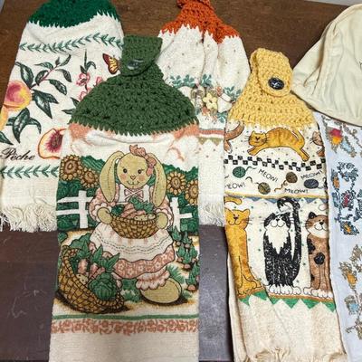 Vintage Linen Lot - toaster cover, napkin, crochet Hook Dish Towels