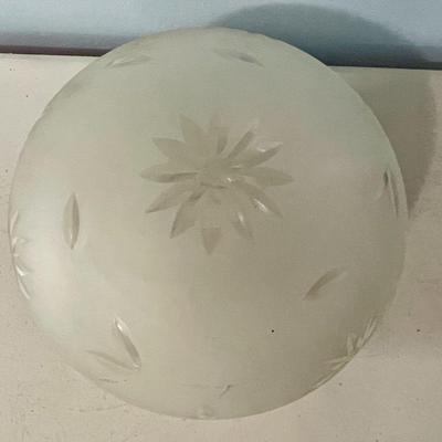 Vintage 3pc lot round glass shades