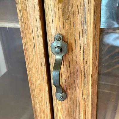 Antique arts-and-crafts tiger oak 4-shelf china cabinet