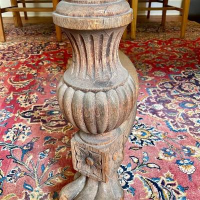Antique tiger oak expandable claw-foot table & 6 oak chairs