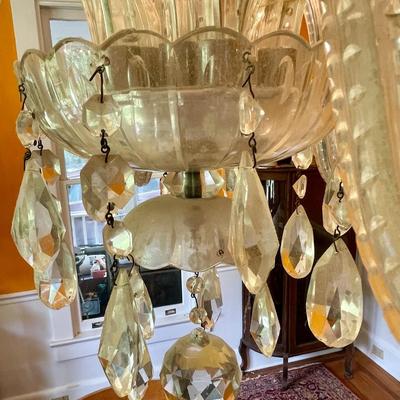 Antique 12-light crystal chandelier + extra drops