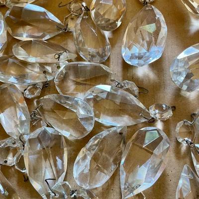 Antique 12-light crystal chandelier + extra drops
