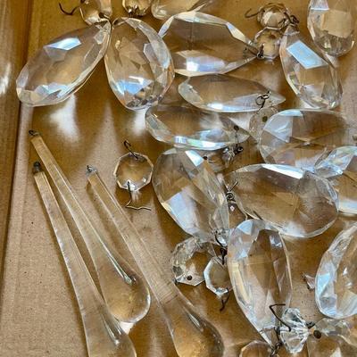 Antique 12-light crystal chandelier + extra drops