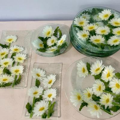 Vintage 15pc lot daisy glass dishware