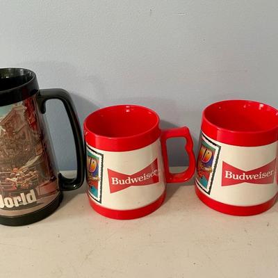 Vintage Walt Disney World plastic tankard + pair Baltimore Orioles Budwiser plastic mugs