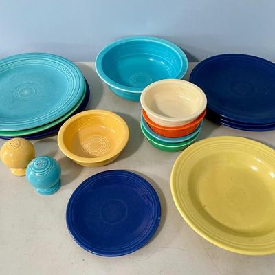 Vintage Fiestaware dishes
