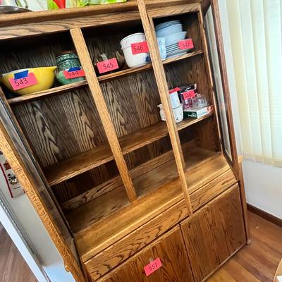 Lot 551 80s oak hutch