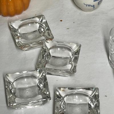 Lot 559 Salt & peppers