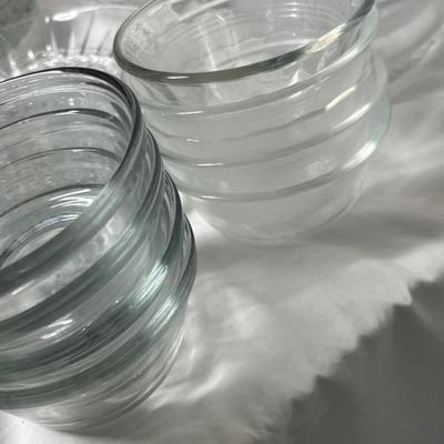 Lot 563 Crystal dinnerware
